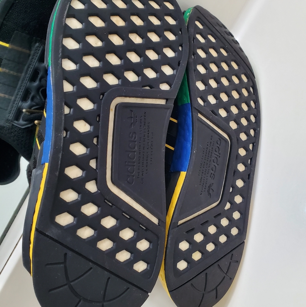 ADIDAS NMD R1 V2 GS Rio De Janeiro - Picture 11 of 13